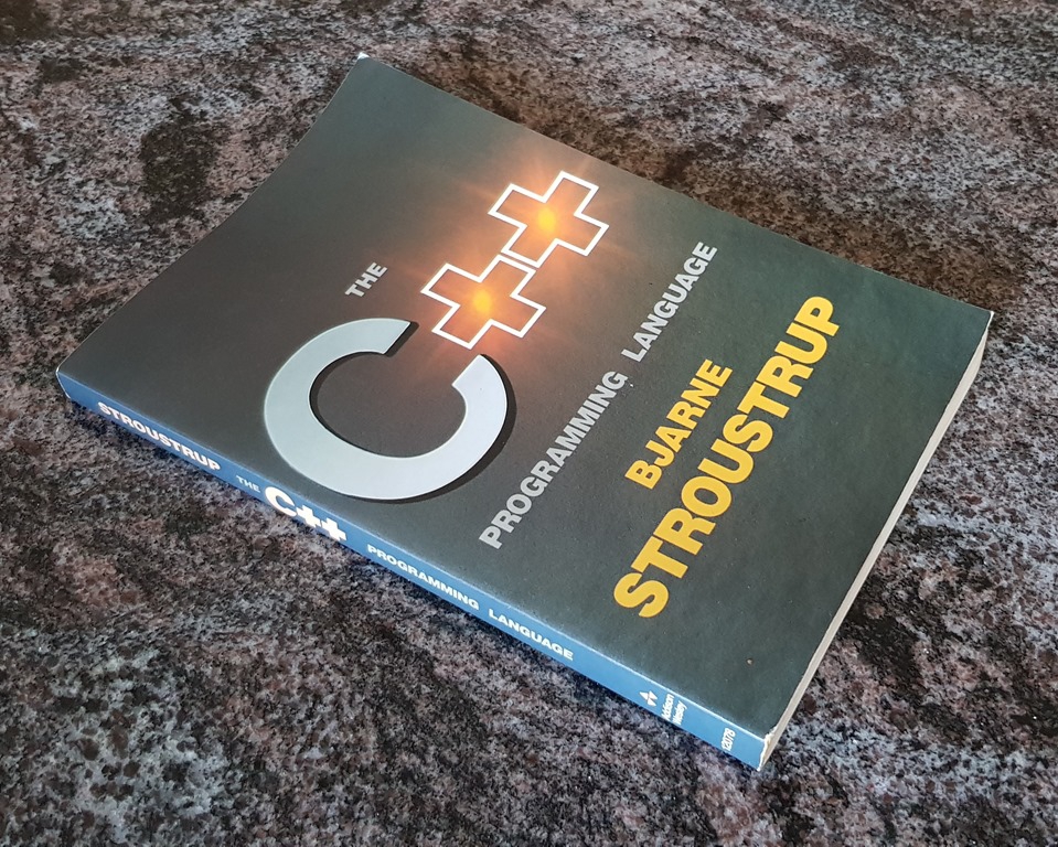 5 tựa sách học lập trình C++ tốt nhất cho developer