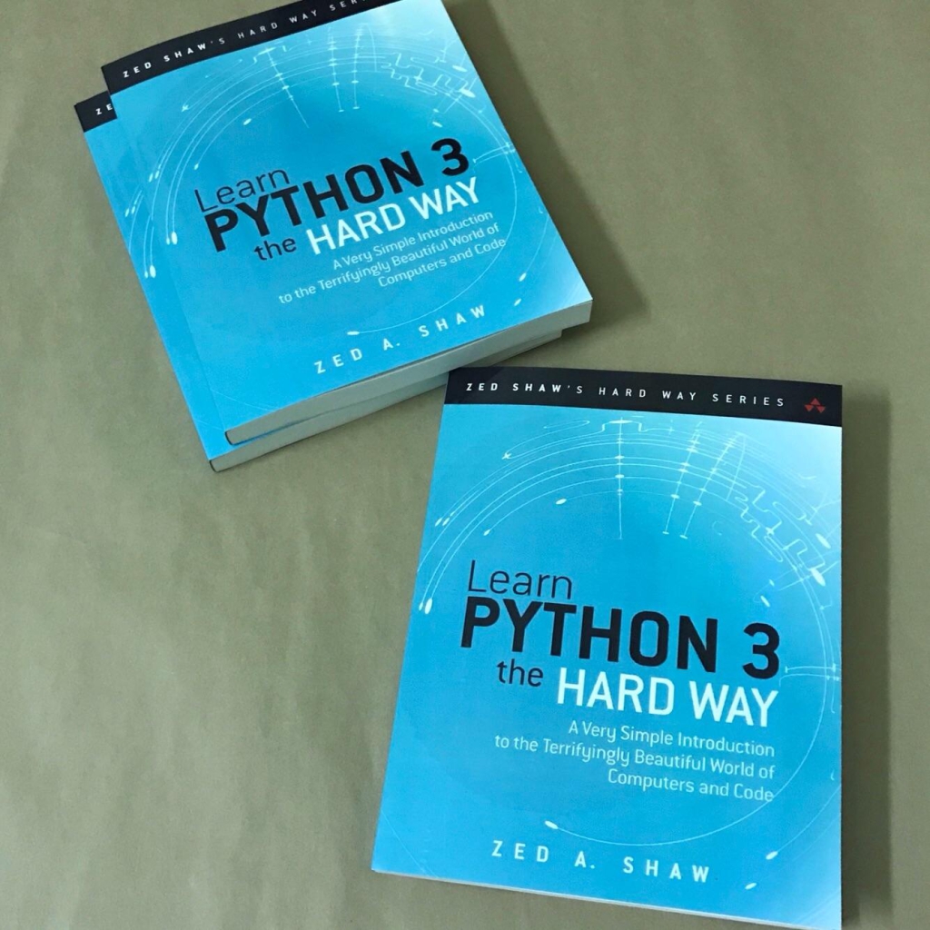 Một vài tựa sách dạy lập trình Python nên sở hữu